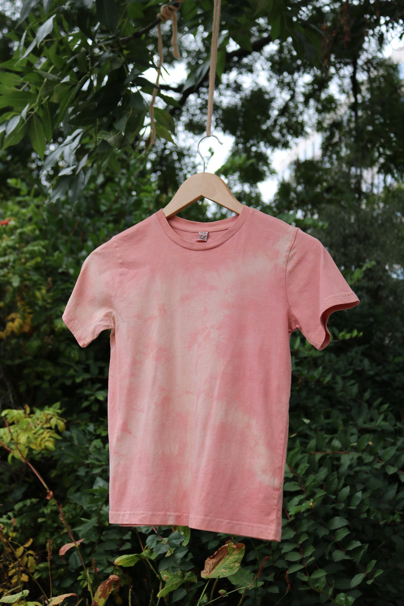 F I V E S cutch and madder tie dyed short sleeve t-shirt